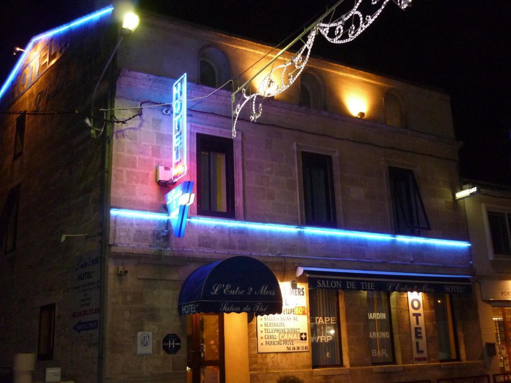 Hotel Entre 2 Mers Proche Bordeaux Carbon-Blanc エクステリア 写真