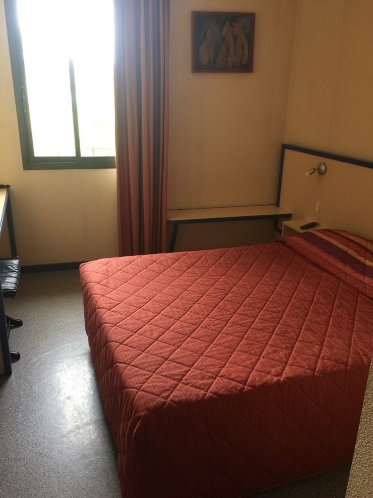 Hotel Entre 2 Mers Proche Bordeaux Carbon-Blanc エクステリア 写真